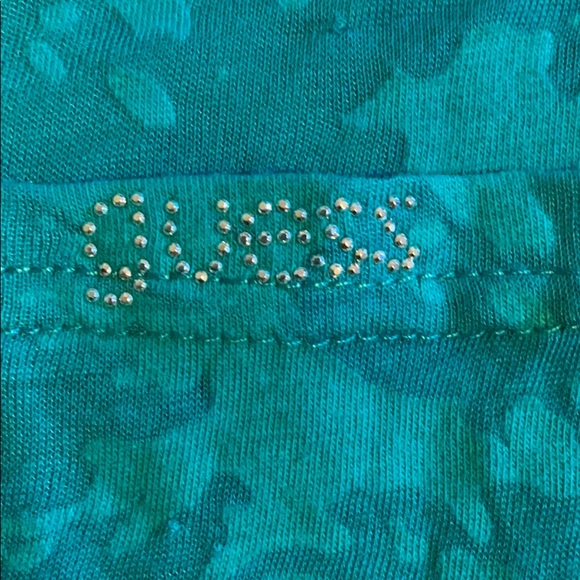 Guess BurnOut T-Shirt - Picture 2 of 6